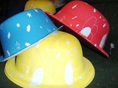 1403_somberroglobos
