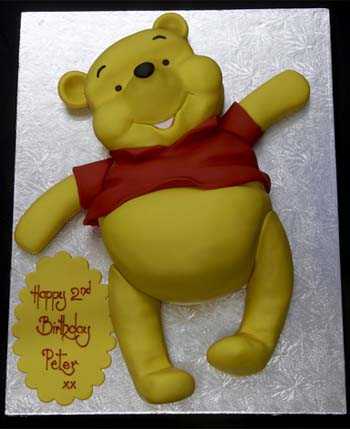 002929 Novelty Winne the Pooh Bear Birthday Cake