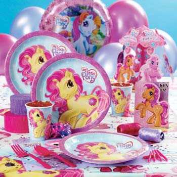  . Procura que la torta sea de los personajes de Mi Pequeño Pony