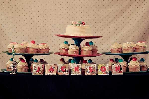 Catering al estilo Pitufos ¡Hermoso diseño!